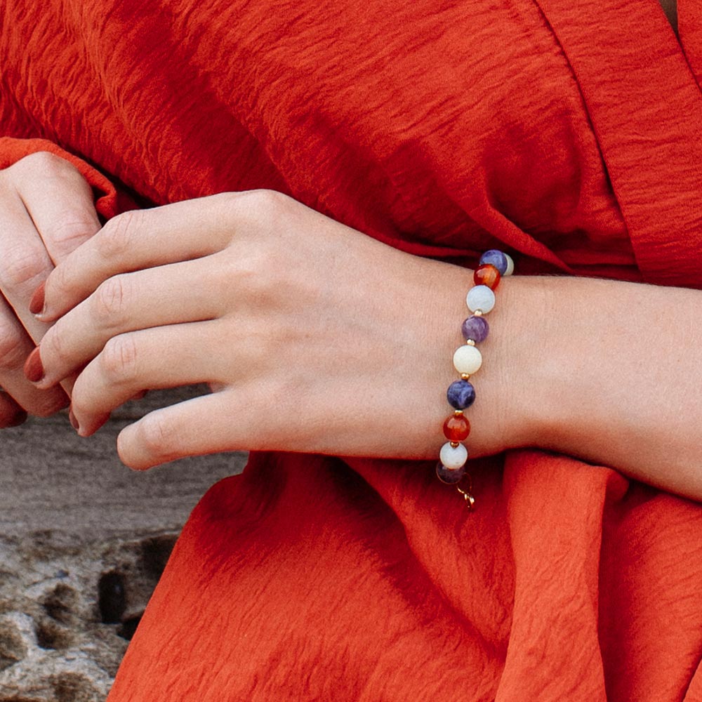 Soleil mixed stone bead bracelet left arm across waist