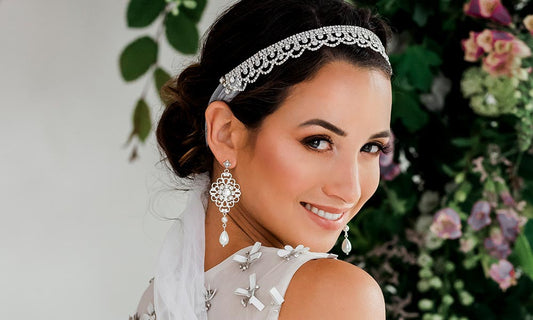 Perfect headpiece feature image of Shiloh bridal headband veil with floral background