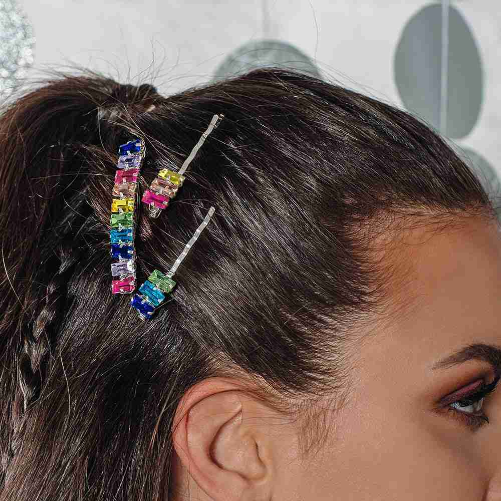 Billie hair pins close up in hair