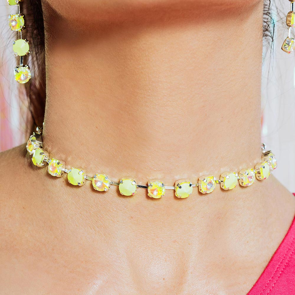 Daiquiri neon crystal necklace, neon yellow choker necklace close up
