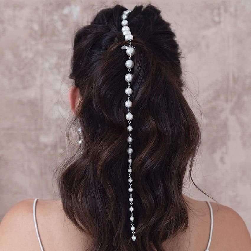Offwhite Caiti cascading pearl haircomb from back