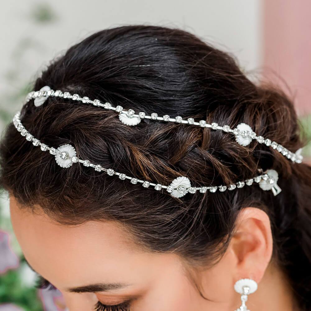 Silver Chloe Bridal Daisy Head Chain from side in parallel
