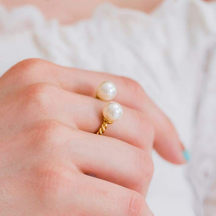 Ivory with Gold Davina Pearl Rope Ring on finger