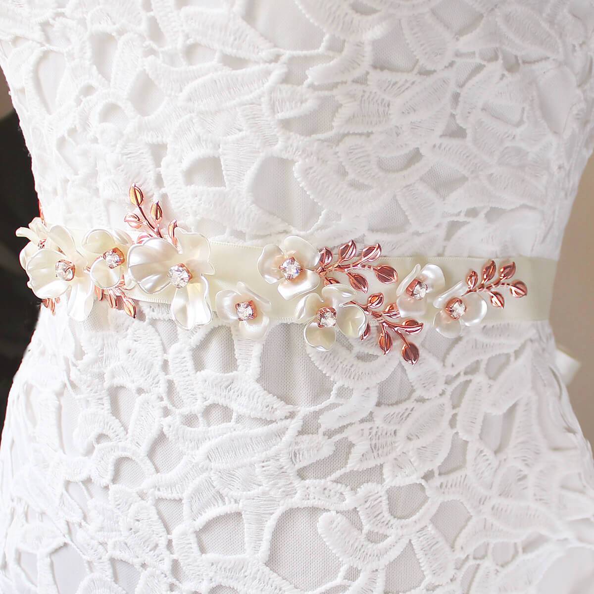 Rose gold Lyra Pearl Flower Bridal Belt from close