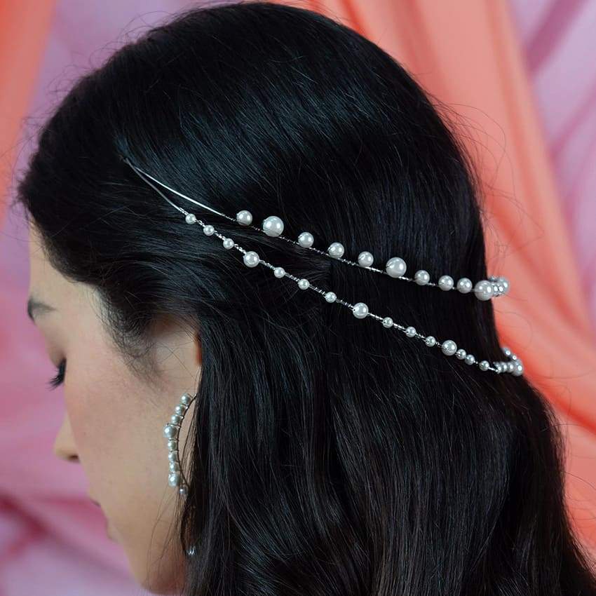 Off-white Ora Modern Pearl Crown from side